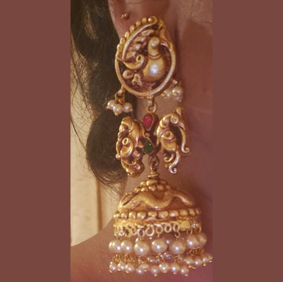 Beautiful Jumka Earring - Picture 2 of 2